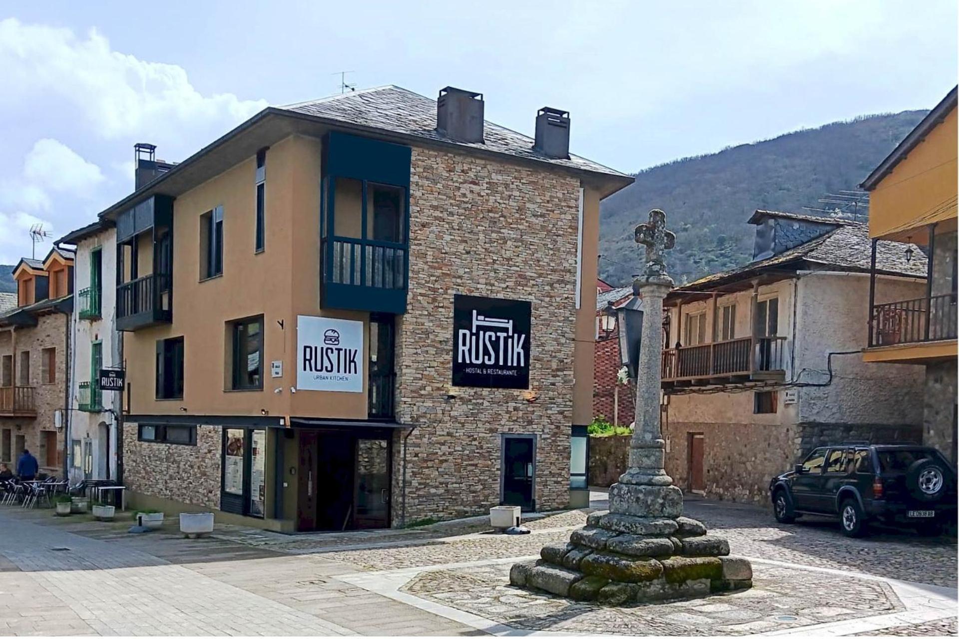 Hotel Rustik Hostal Rural Molinaseca Exterior foto